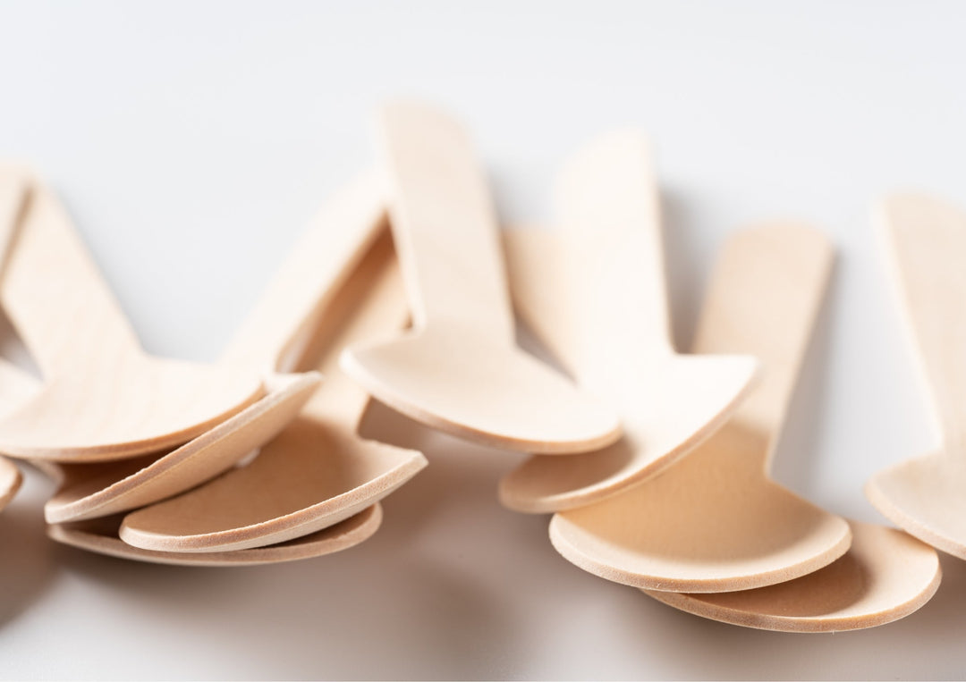 Petite Cuillère vs Cuillère à Glace en Bois : Quelle Solution Écologique Choisir avec Covr ?
