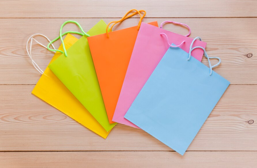 La Psychologie des Couleurs dans les Sacs Kraft : Ce que Votre Choix de Couleur Dit de Votre Entreprise