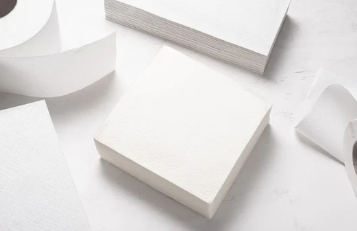 Serviettes en papier pour buffets : Comment optimiser la distribution et éviter le gaspillage ?