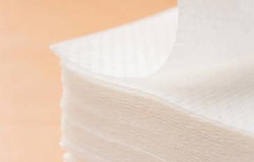 Le rôle des serviettes en papier dans les stands de street food : pratiques et esthétiques