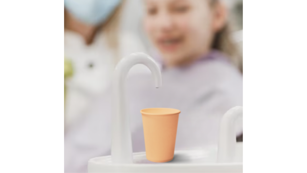 Le gobelet carton, un irremplaçable chez le dentiste