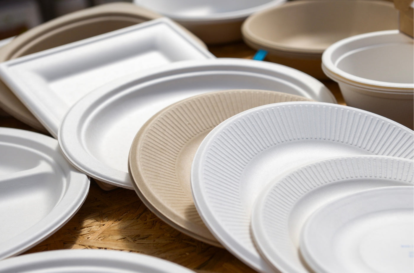 Assiette jetable en carton, ronde 17cm, vaisselle jetable recyclée et  recyclable.