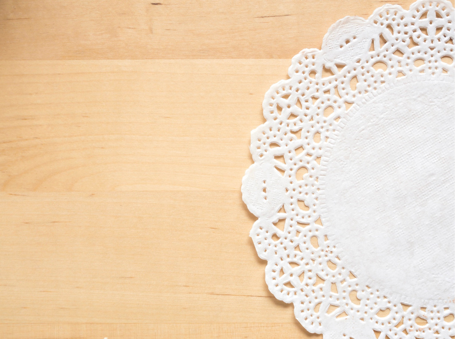 Fournisseur de napperon dentelle papier